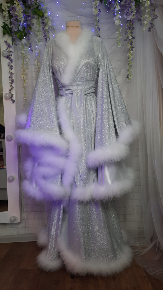Rich widow robe in glitter