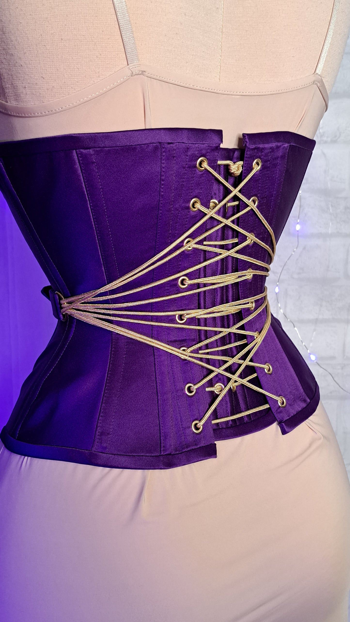 Rebecca - underbust corset with metallic fan lacing