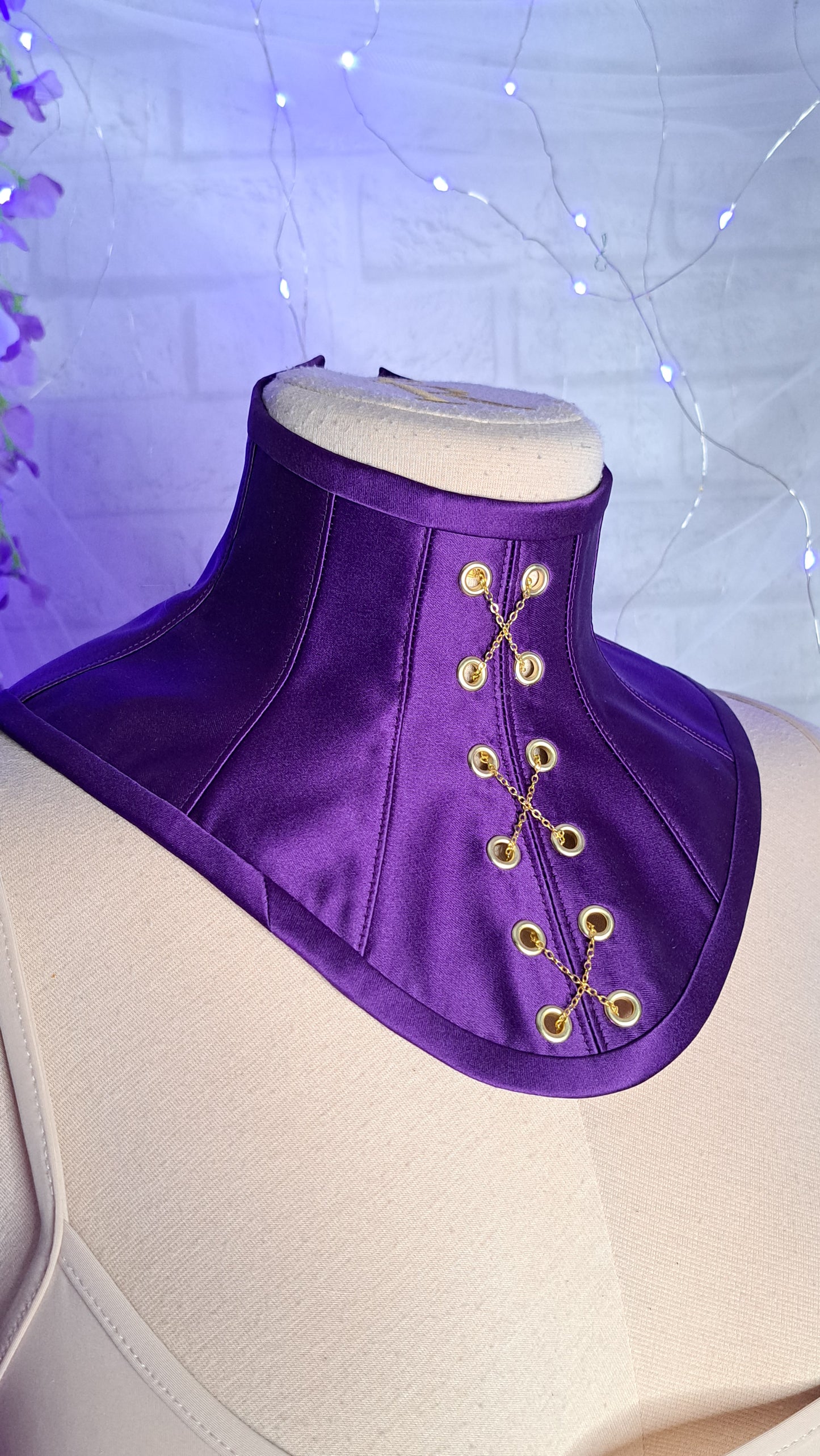 Rebecca - underbust corset with metallic fan lacing